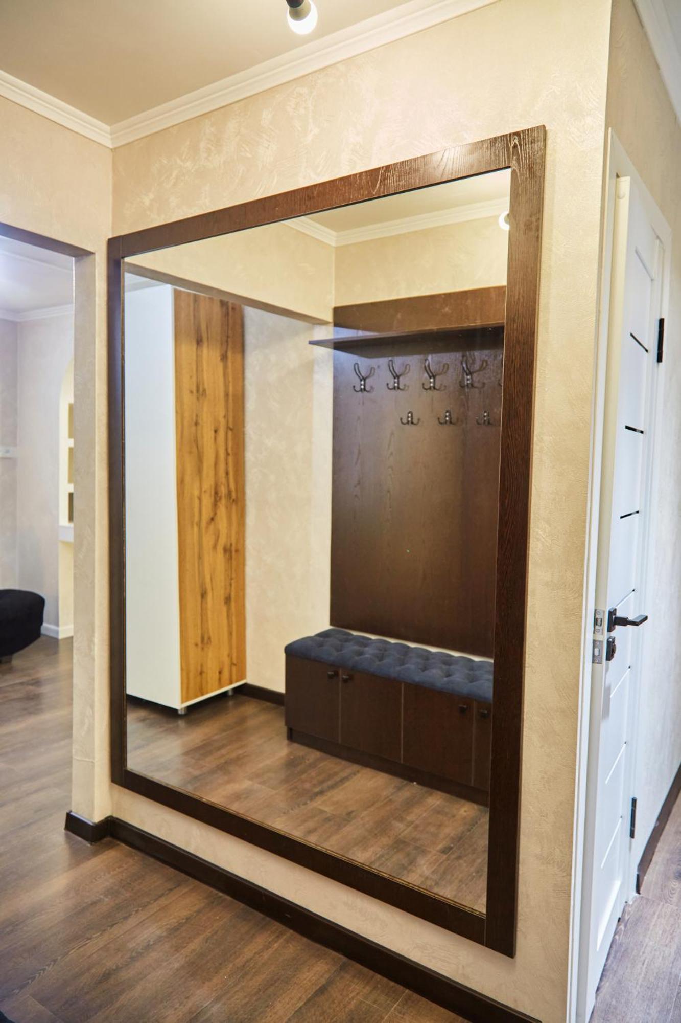 Golden Square Apartment *
